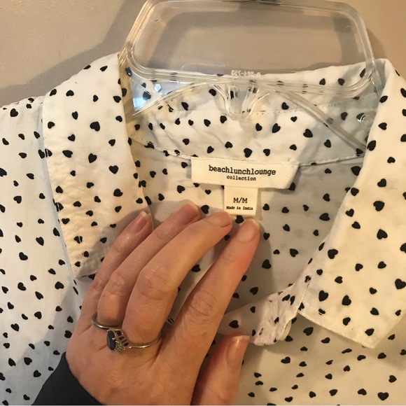 BeachLunchLounge Black and White Heart Blouse - Picture 8 of 8